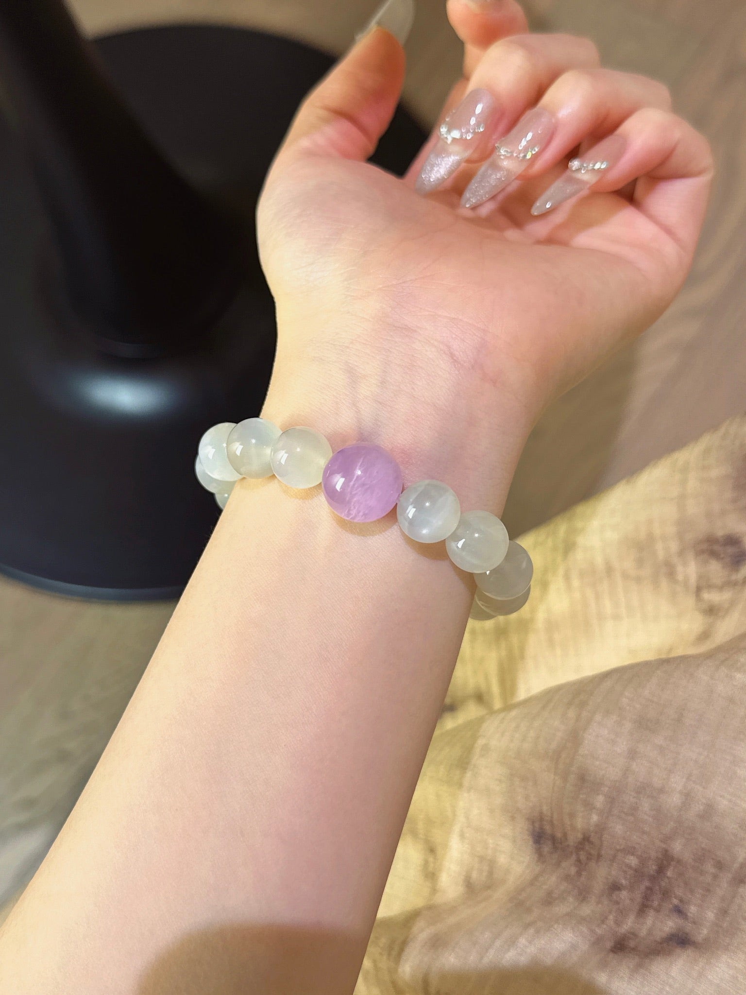 ▫️▪️ White moonlight purple aquamarine bracelet